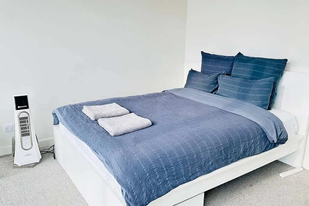 2 Bedroom Ap In The Heart Of Cbd Adelaide Australia