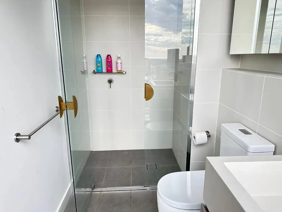2 Bedroom Ap In The Heart Of Cbd Adelaide 0*,